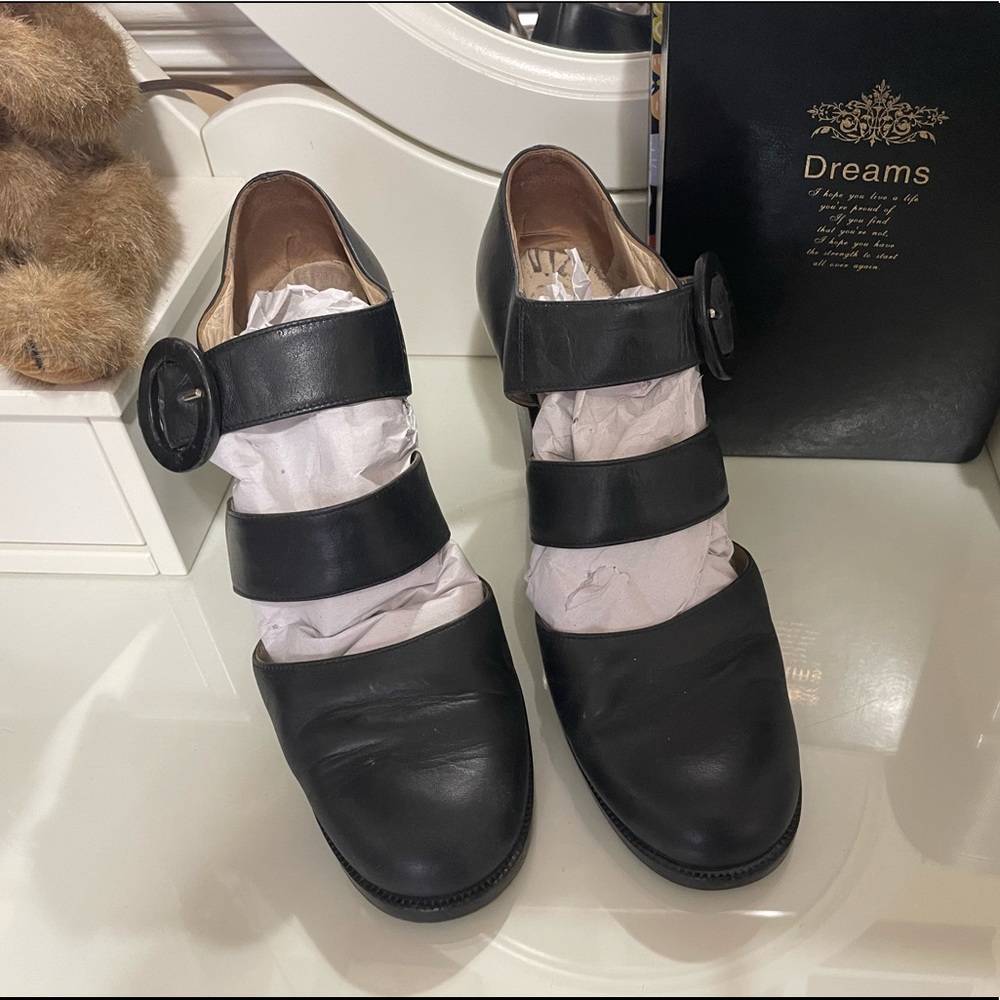 Vintage Well-Loved Gianna Kazakou Leather Shoes Size 38
